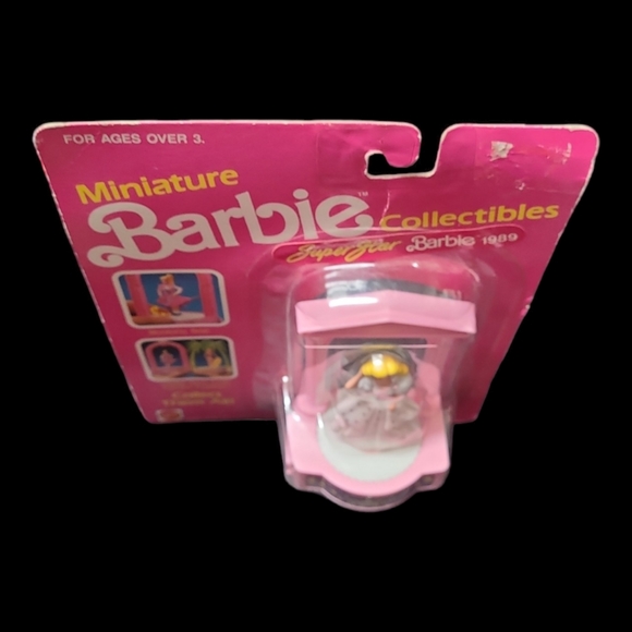 Vintage Miniature Barbie Collectibles "Superstar Barbie 1989" - Picture 7 of 11